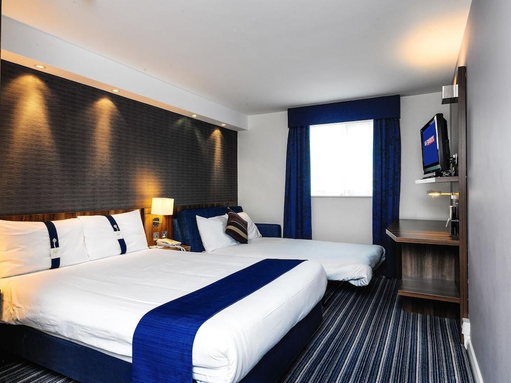 Holiday Inn Express London Gatwick Crawley, An Ihg Hotel מראה חיצוני תמונה