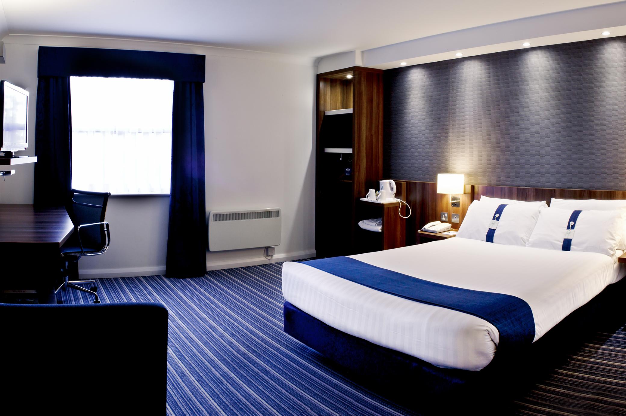 Holiday Inn Express London Gatwick Crawley, An Ihg Hotel מראה חיצוני תמונה