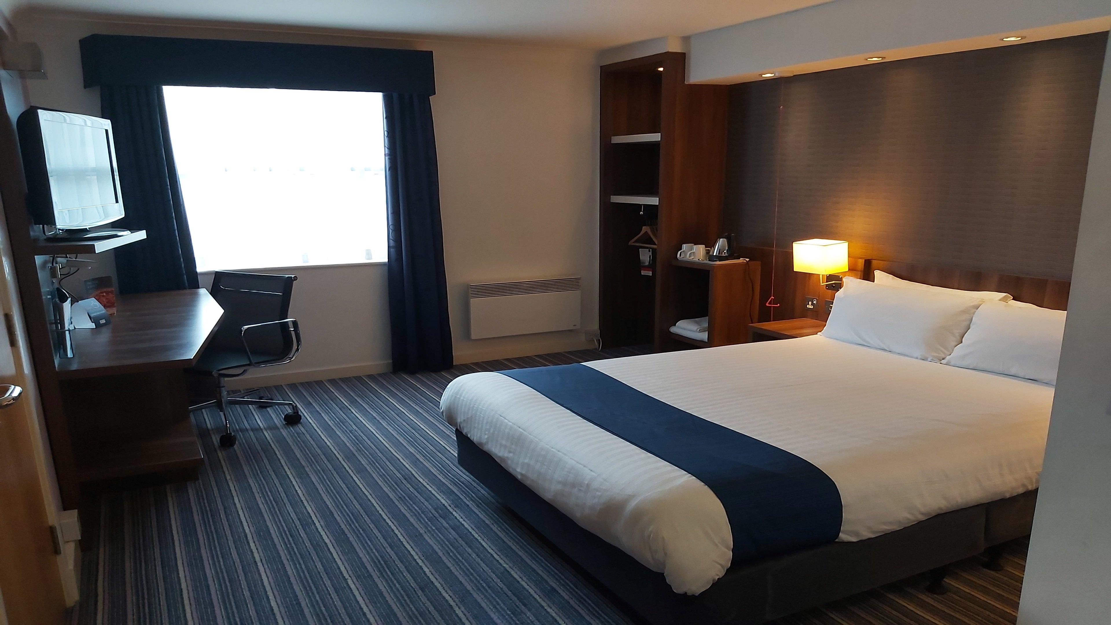 Holiday Inn Express London Gatwick Crawley, An Ihg Hotel מראה חיצוני תמונה