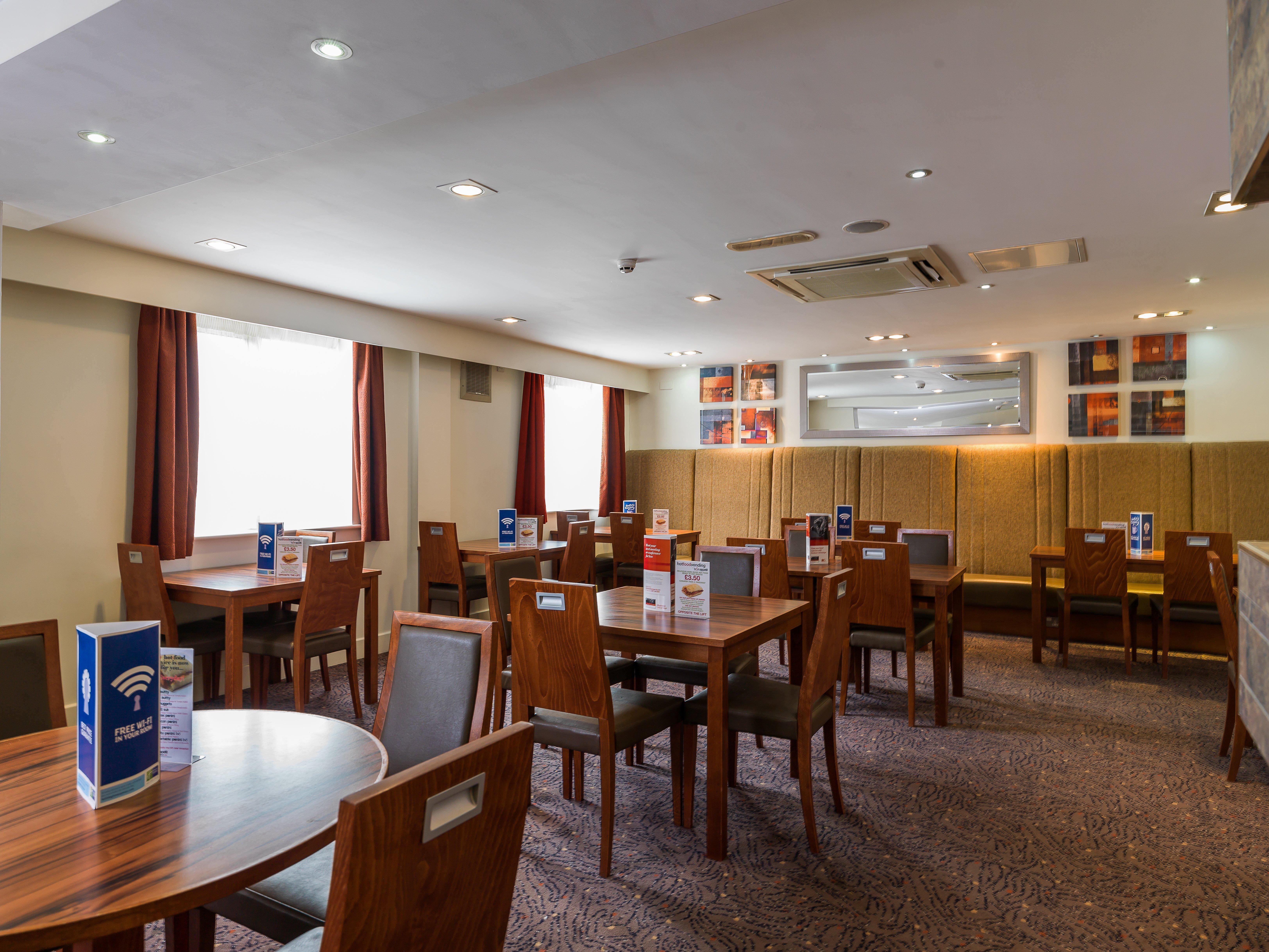 Holiday Inn Express London Gatwick Crawley, An Ihg Hotel מראה חיצוני תמונה
