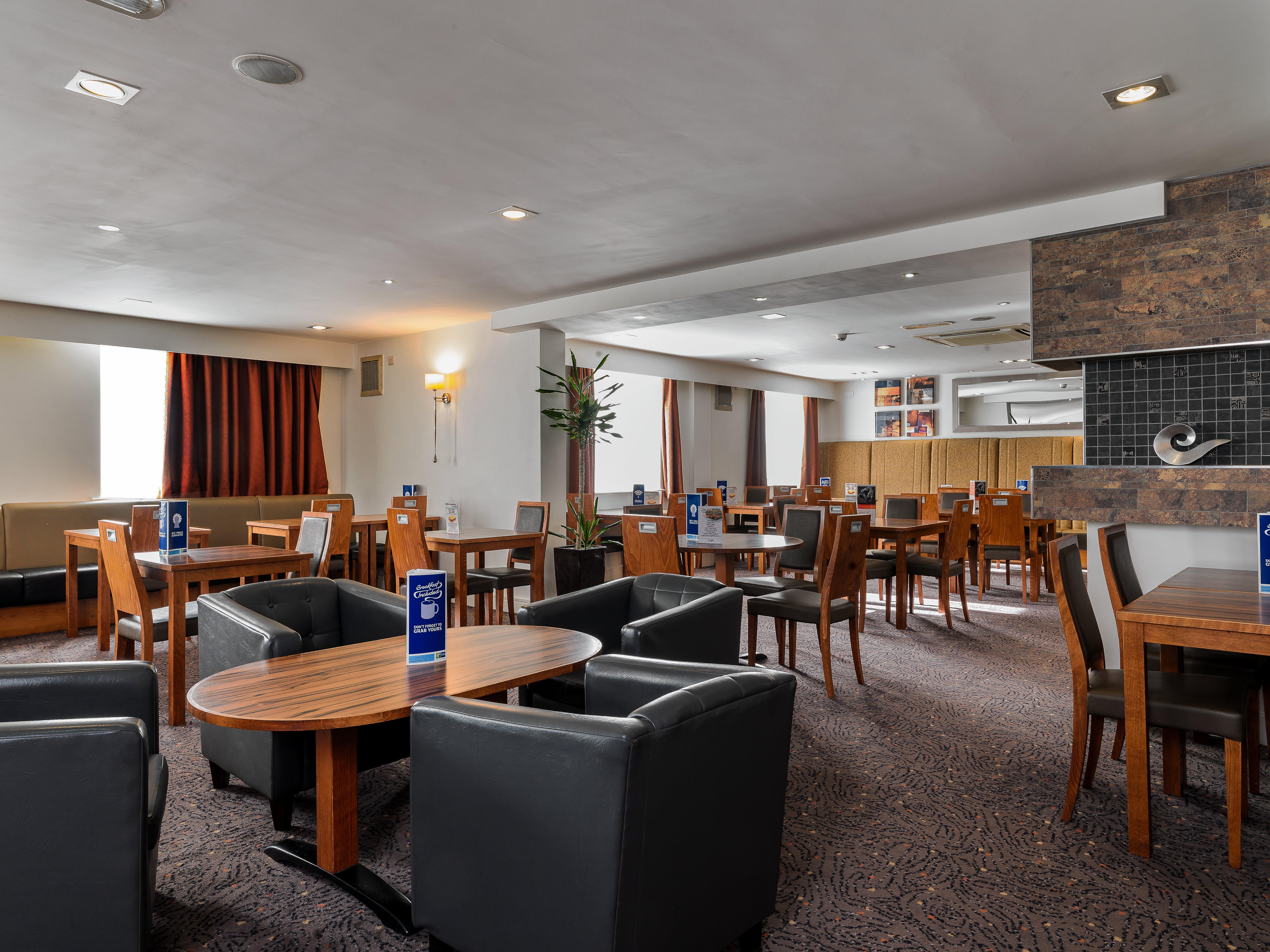 Holiday Inn Express London Gatwick Crawley, An Ihg Hotel מראה חיצוני תמונה
